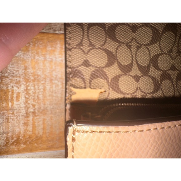 Coach Signature Cross Grain Leather with Coated Canvas Lining Accordion Wallet - Picture 6 of 13